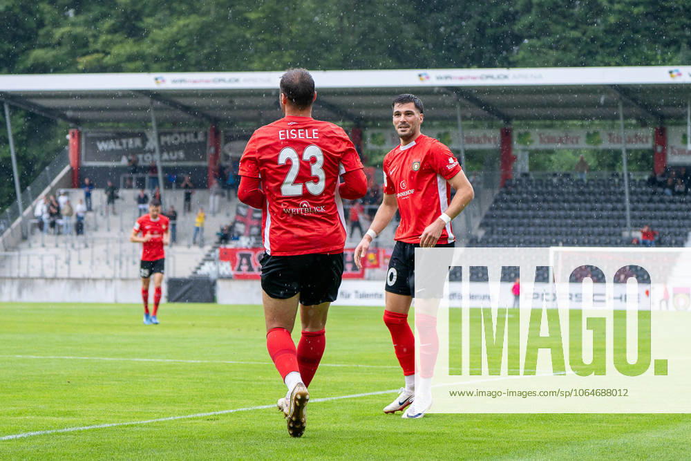 Fabian Eisele SG Sonnenhof Großaspach, 23 celebrates his 1 0 with Mert Tasdelen SG Sonnenhof Großaspach, 10 , SG Sonnenhof Großaspach vs TSG Balingen, Football, Regionalliga Südwest, Matchday 1, Season 2025 2026, 02 08 2025 SG Sonnenhof Großaspach vs TSG Balingen, Football, Regionalliga Südwest, Matchday 1, Season 2025 2026, 02 08 2025 Aspach