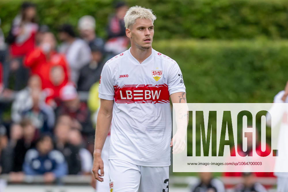 Ramon Hendriks VfB Stuttgart, 3 GER, VfB Stuttgart vs Toulouse FC, Football, Test match, Season 2025 2026, 02 08 2025 GER, VfB Stuttgart vs Toulouse FC, Football, Test match, Season 2025 2026, 02 08 2025 Heimstetten