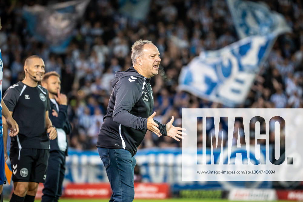 Vejle BK v Odense BK, 3F Superliga football, Vejle, Denmark Vejle, Denmark. 01st, August 2025. Head coach Alexander Zorniger of Odense BK seen during the 3F Superliga match between Vejle BK and Odense BK at Vejle Stadion in Vejle. Denmark, Vejle