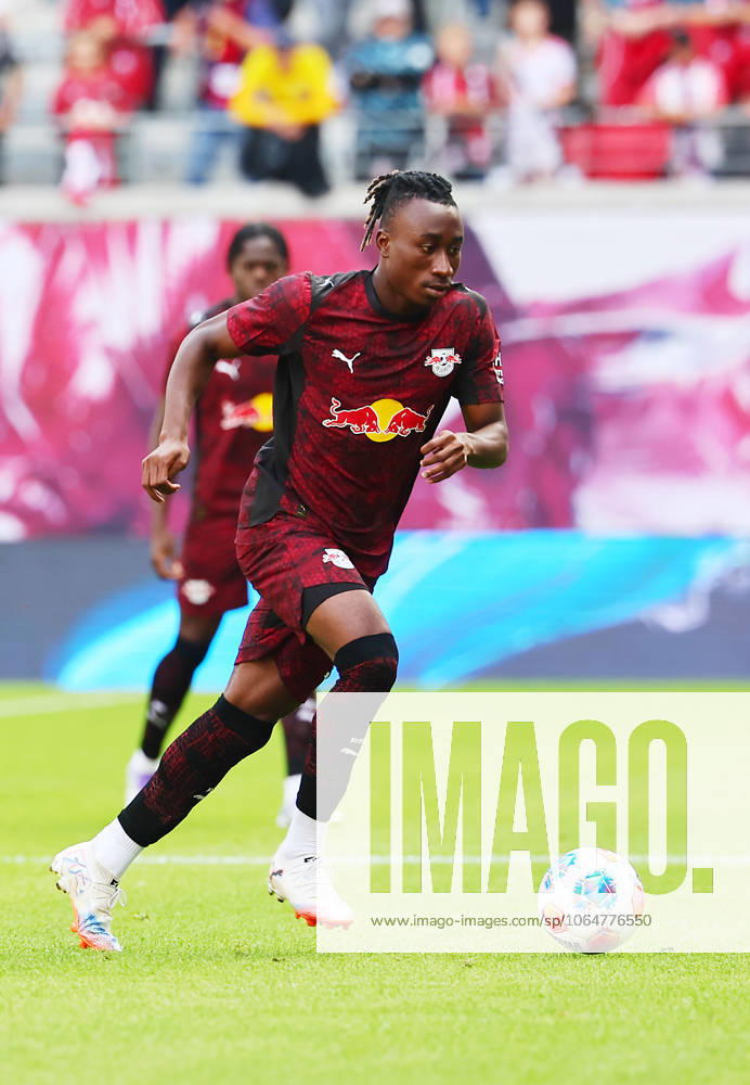 RB Leipzig Bergamo Test Match Leipzig, 02 08 2025, Red Bull Arena, Soccer, Test Match , RB Leipzig DEU vs Atalanta Bergamo ITA 1 2 1 0 , In the picture Yan Diomande 49, RB Leipzig , Picture Point