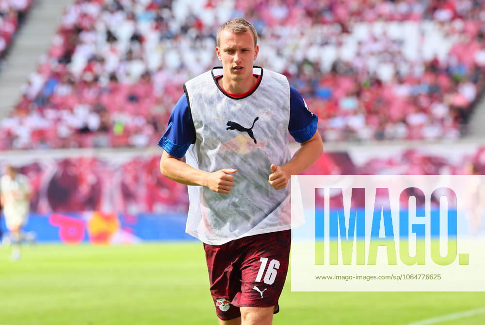 RB Leipzig Bergamo Test Match Leipzig, 02 08 2025, Red Bull Arena, Soccer, Test Match , RB Leipzig DEU vs Atalanta Bergamo ITA 1 2 1 0 , In the picture Lukas Klostermann 16, RB Leipzig ,