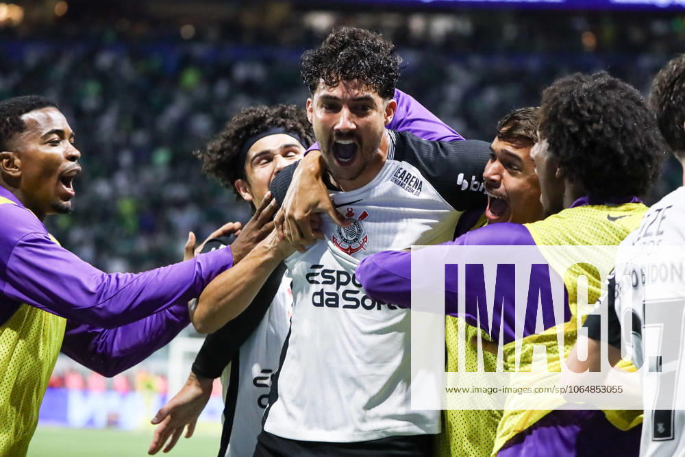 Palmeiras and Corinthians in the round of 16 of the Copa do Brasil Gustavo Henrique of Corinthians celebrates his goal during the match against Palmeiras in the second leg of the round of 16 of the Copa do Brasil, at Allianz Parque, west of Sao Paulo, this Wednesday, the 6th. SoO PAULO SoO PAULO BRAZIL