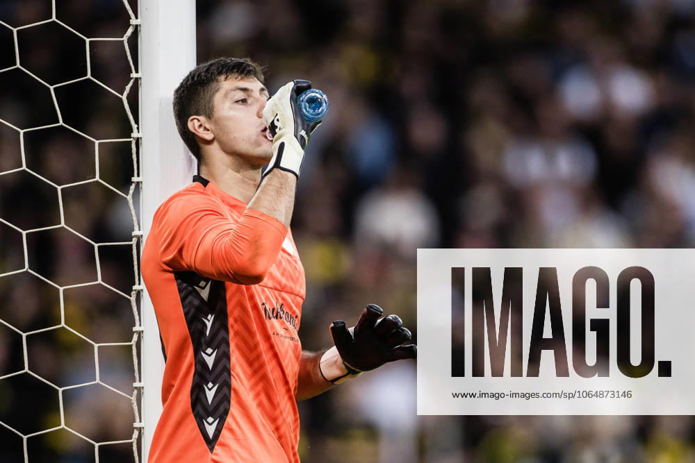 goalkeeper Samuel Petras of Györi ETO during the UEFA Conference League qualifier football match between AIK and Györi ETO on August 7, 2025 in Stockholm Photo Kenta Jönsson BILDBYRAN COP 210 KJ0262 fotboll football soccer fotball uefa conference league conference league qualifier aik györi eto bbeng