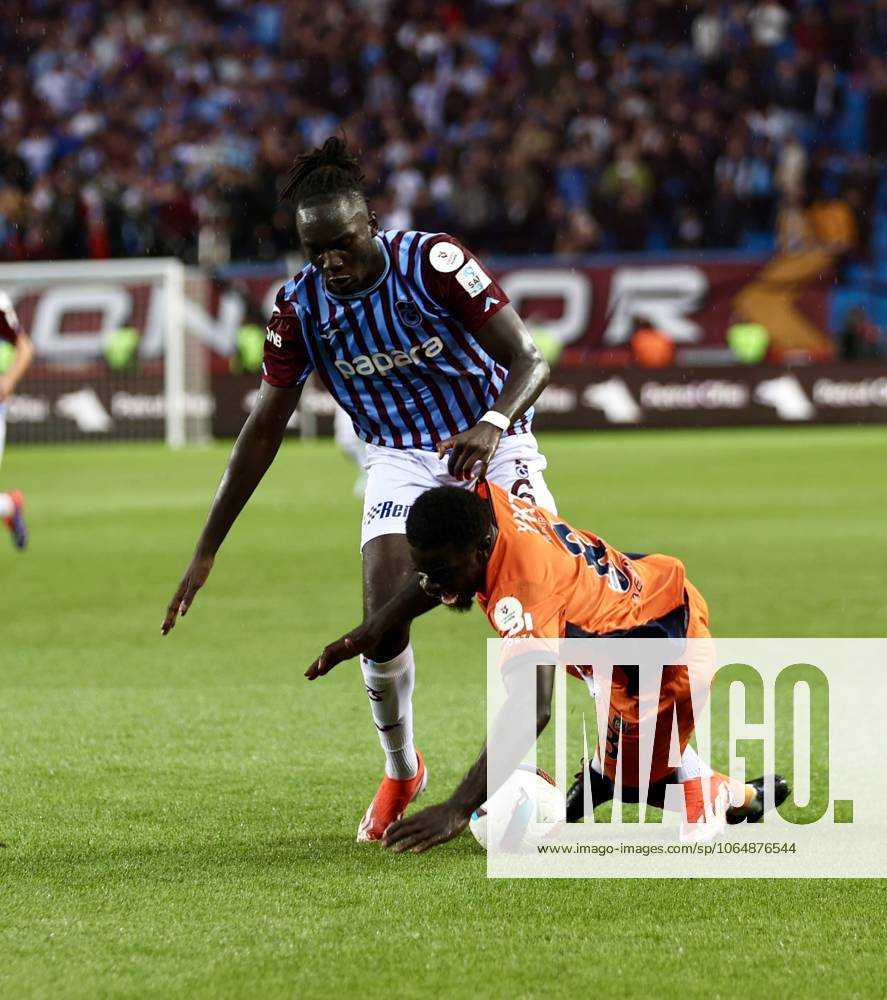 Trabzonspor v Basaksehir - Turkish Super Lig TRABZON, TURKIYE - OCTOBER 19: Batista Mendy (L) of Trabzonspor in action during the Turkish Super Lig week 9th match between Trabzonspor and Basaksehir at Papara Park in Trabzon, Turkiye on October 19, 2024. Trabzon Turkey. Editorial use only. Please get in touch for any other usage.