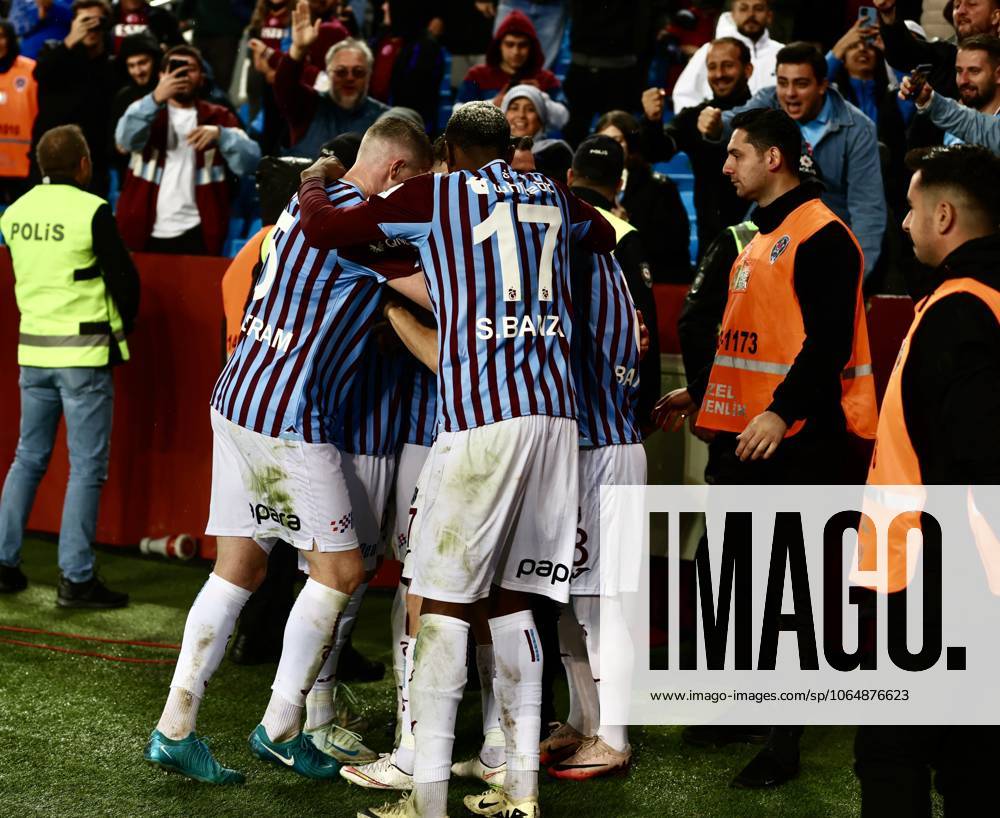 Trabzonspor v Basaksehir - Turkish Super Lig TRABZON, TURKIYE - OCTOBER 19: Edin Visca (7) of Trabzonspor celebrates with his teammates after scoring a goal during the Turkish Super Lig week 9th match between Trabzonspor and Basaksehir at Papara Park in Trabzon, Turkiye on October 19, 2024. Trabzon Turkey. Editorial use only. Please get in touch for any other usage.
