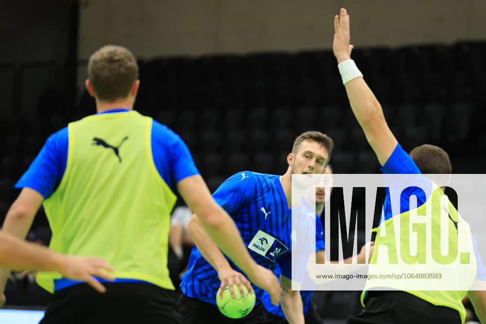 HANDBALL - HBL, Kiel, training camp GRAZ,AUSTRIA,08.AUG.25 - HANDBALL - HBL Handball-Bundesliga, THW Kiel, training. Image shows Nikola Bylik (Kiel). GEPAxpictures Buehner-Weinrauch