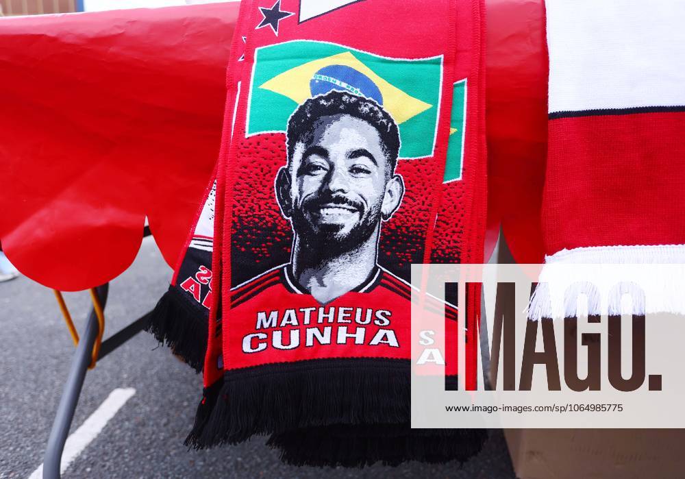 Matheus Cunha of Manchester United, ManU scarves are sold ahead of the match Manchester United v Fiorentina, Pre Season Friendly, Football, Old Trafford, Manchester, UK - 09 Aug 2025Manchester Old Trafford United Kingdom