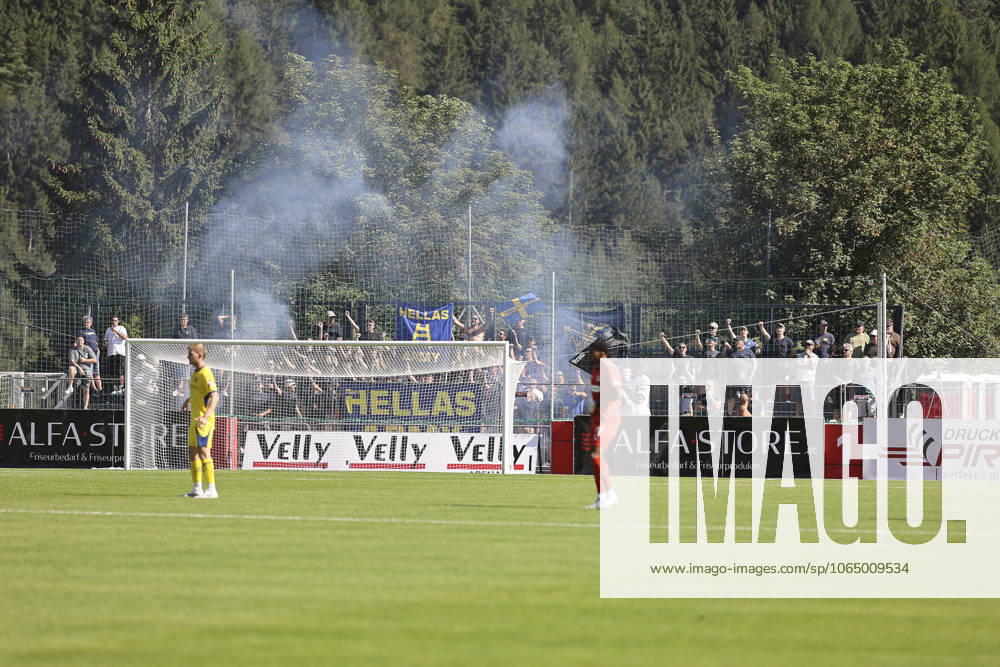 CALCIO - Amichevole - Hellas Verona FC vs St. Pauli Hellas Verona fans fans show their support during St Pauli FC 1910 vs Hellas Verona FC, 5° Test Match, at Velly Arena in Imst (A), on August 09, 2025. Imst Austria