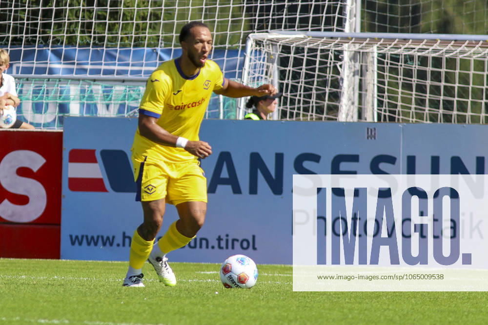 CALCIO - Amichevole - Hellas Verona FC vs St. Pauli Enzo Ebosse of Hellas Verona play the ball during St Pauli FC 1910 vs Hellas Verona FC, 5° Test Match, at Velly Arena in Imst (A), on August 09, 2025. Imst Austria