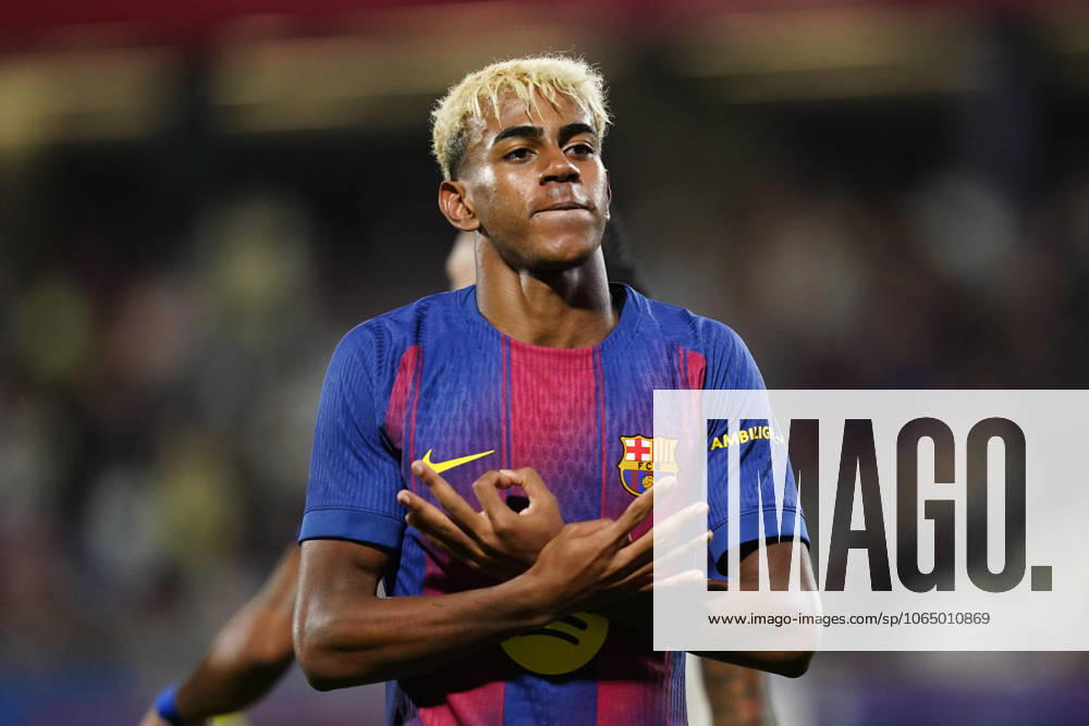 ESP: FC Barcelona, Barca v Como 1907. Joan Gamper Trophy Lamine Yamal of FC Barcelona celebrates the 5-0 during the Joian Gaper Trophy match between FC Barcelona and Como 1907 played at Johan Cruyff Stadium on August 10, 2025 in Barcelona, Spain. kpng