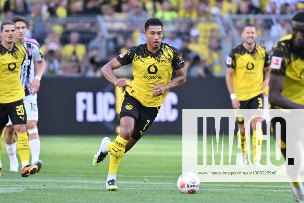 Jobe Bellingham Borussia Dortmund 10 08 2025, Football 1 Bundesliga, Season 2025 2026, Season opening, Test match, Borussia Dortmund Juventus Turin 1 2 Dortmund Signal Iduna Park Nordrhein Westfalen Germany Team2