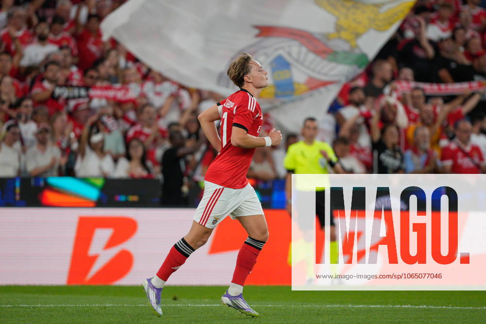 Andreas Schjelderup of SL Benfica celebrates his goal during UEFA Champions League 2025 26 Third qualifying round 2nd leg between SL Benfica and OGC Nice at Estadio da Luz. Final score: SL Benfica 2:0 OGC Nice Lisbon Portugal - ZUMAs197 20250812_aaa_s197_117