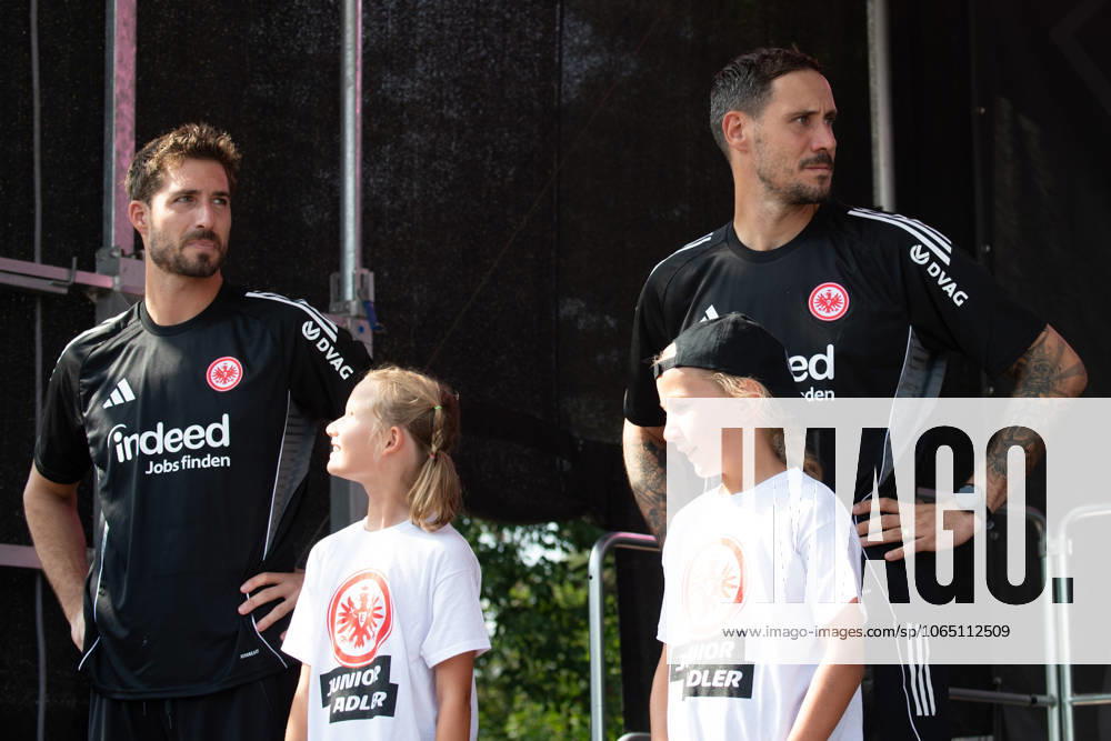 2025 08 13 Family Day of Eintracht Frankfurt v l , goalkeeper, goalkeeper Kevin Trapp Eintracht Frankfurt and goalkeeper, goalkeeper Jens Grahl Eintracht Frankfurt