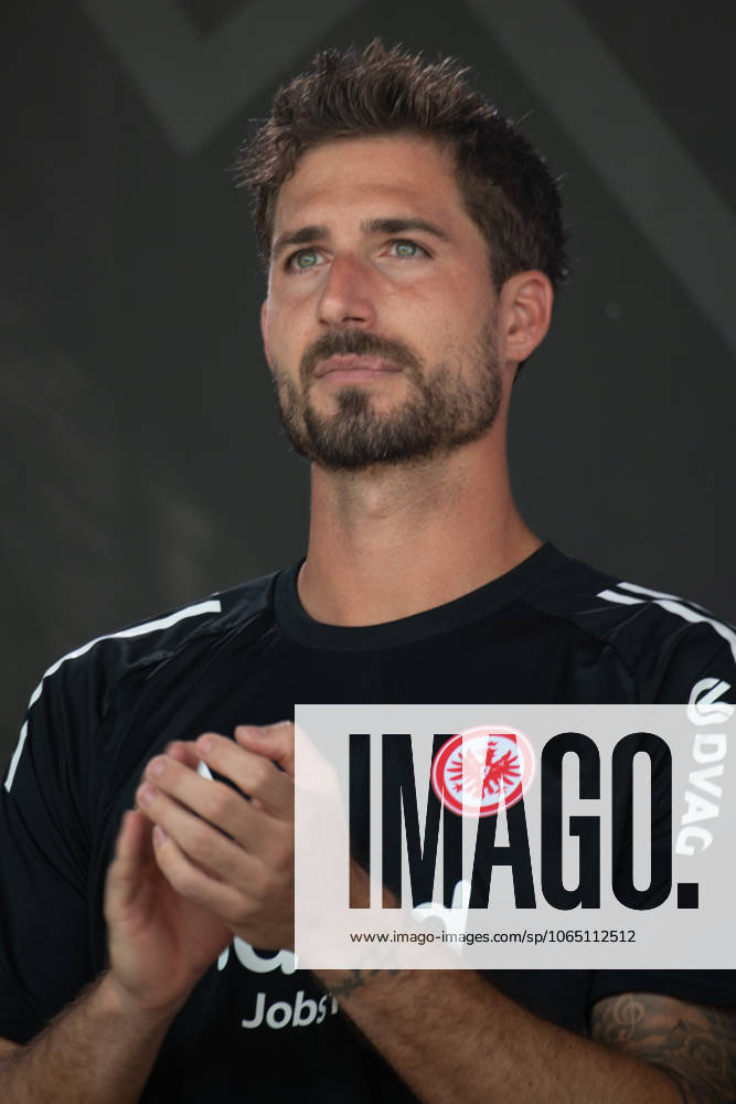 2025 08 13 Family Day of Eintracht Frankfurt v l , goalkeeper, goalkeeper Kevin Trapp Eintracht Frankfurt claps