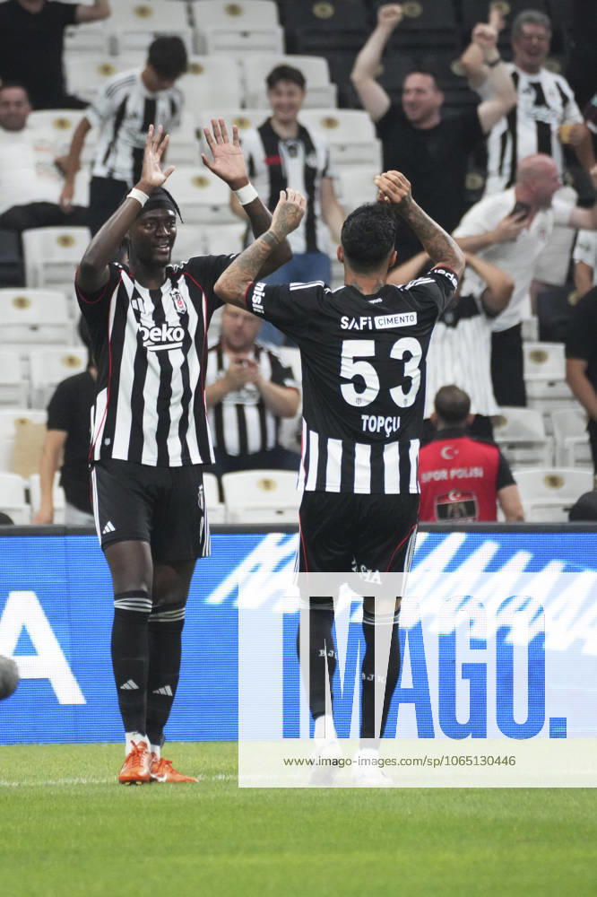 Tammy Abraham (9) of Besiktas celebrates after scoring the second goal of his team with Emirhan Topcu (53) during the UEFA Conference League 2025 26 Third Qualifying Round Second Leg match between Besiktas and St Patricks at Tupras Stadium on August 14, 2025 in Istanbul , Turkey. ( Photo by Seskimphoto ) Istanbul Turkey Istanbul Turkey