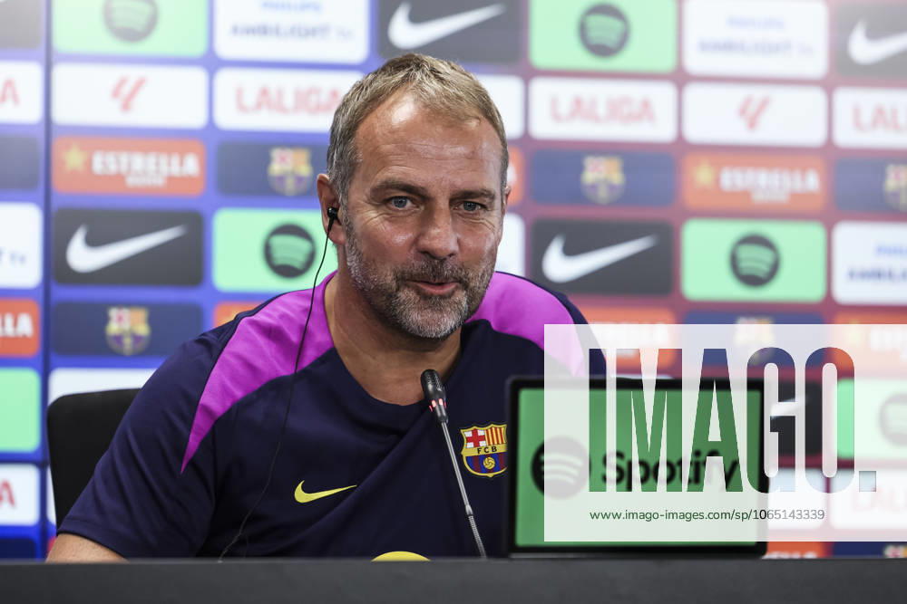 Hansi Flick, head coach of FC Barcelona, Barca attends his press conference, PK, Pressekonferenz during the training day of FC Barcelona ahead the Spanish League, La Liga EA Sports, football match against RCD Mallorca at Ciudad Esportiva Joan Gamper on August 15, 2025 in Sant Joan Despi, Barcelona, Spain. Sant Joan Despi SPAIN - ZUMAa181 20250815_zaa_a181_053