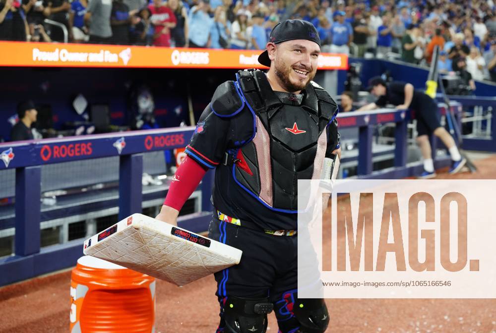 Toronto Blue Jays catcher Alejandro Kirk reacts after being doused by Vladimir Guerrero Jr. after defeating the Texas Rangers in MLB, Baseball Herren, USA baseball action in Toronto on Friday, August 15, 2025. Canada News - August 15, 2025 - ZUMAc35_ 20250815_zaf_c35_187