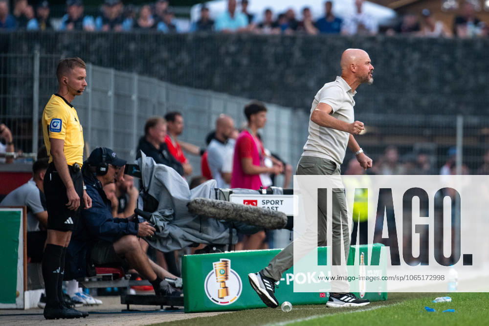 Erik ten Hag Bayer Leverkusen, Trainer , GER, SG Sonnenhof Großaspach vs Bayer 04 Leverkusen, Fußball Herren DFB Pokal, 1 Runde, Saison 2025 2026, 15 08 2025 DFB regulations prohibit any use of photographs as image sequences and or quasi video GER, SG Sonnenhof Großaspach vs Bayer 04 Leverkusen, Fußball Herren DFB Pokal, 1 Runde, Saison 2025 2026, 15 08 2025 Aspach
