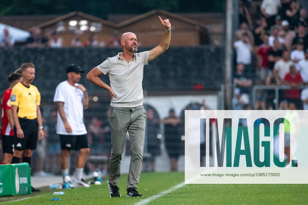 Erik ten Hag Bayer Leverkusen, Trainer , GER, SG Sonnenhof Großaspach vs Bayer 04 Leverkusen, Fußball Herren DFB Pokal, 1 Runde, Saison 2025 2026, 15 08 2025 DFB regulations prohibit any use of photographs as image sequences and or quasi video GER, SG Sonnenhof Großaspach vs Bayer 04 Leverkusen, Fußball Herren DFB Pokal, 1 Runde, Saison 2025 2026, 15 08 2025 Aspach