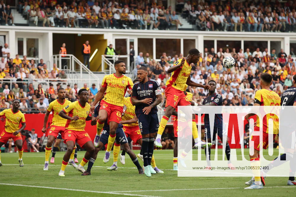 Action lors du match RC Lens vs Olympique Lyonnais, Ligue 1 J1, stade Bollaert-Delelis, le 16 août 2025 - photo Laurent Sanson PsnewZ