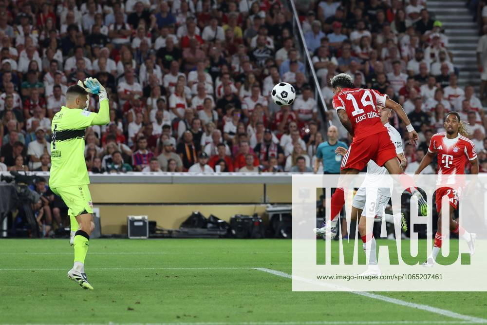 Luis Diaz 14 FC Bayern Muenchen scores with a header to make it 0 2, Fabian Bredlow 1 VfB stuttgart , VfB Stuttgart vs FC Bayern Muenchen, Football, Franz Beckenbauer Supercup, 16 08 2025 Stuttgart Baden Wuerttemberg Germany