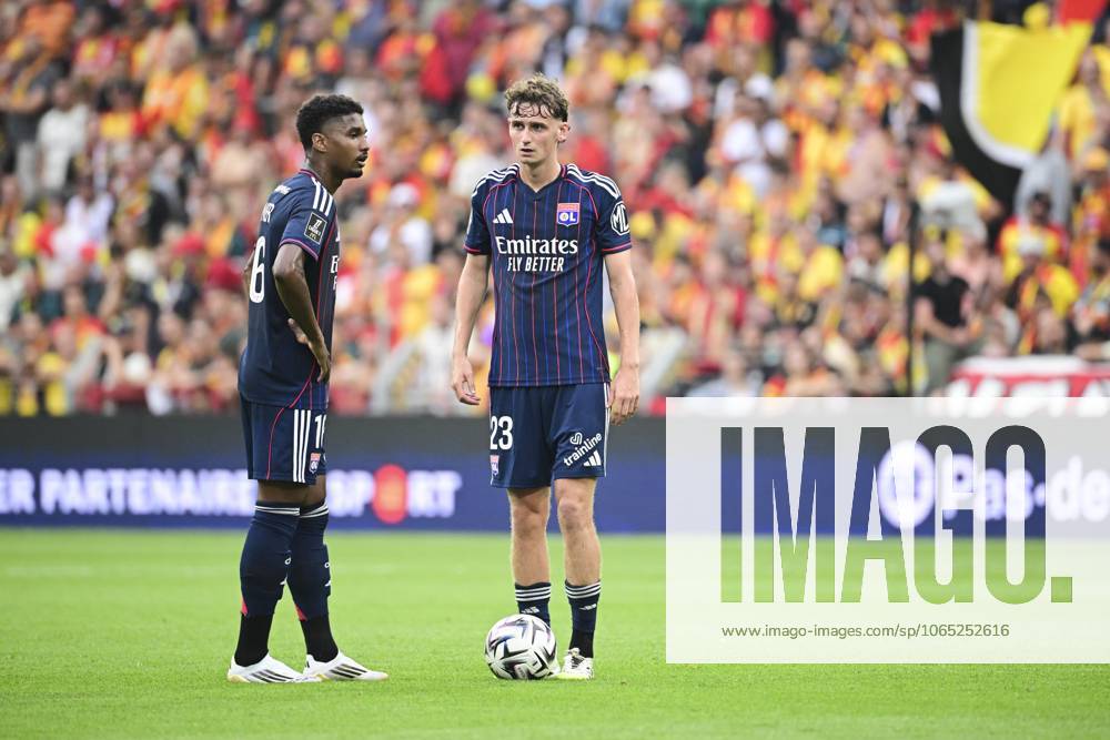 Tyler Morton (Lyon) FOOT L1 2025 LENS-LYON (0-1) STADE BOLLAERT DELELIS LENS FRANCE 16 08 2025 AUTISSIER JEAN BAPTISTE LENS STADE BOLLAERT DELELIS France GermanyxJapanxUKxFrancexBelgiumxOUT