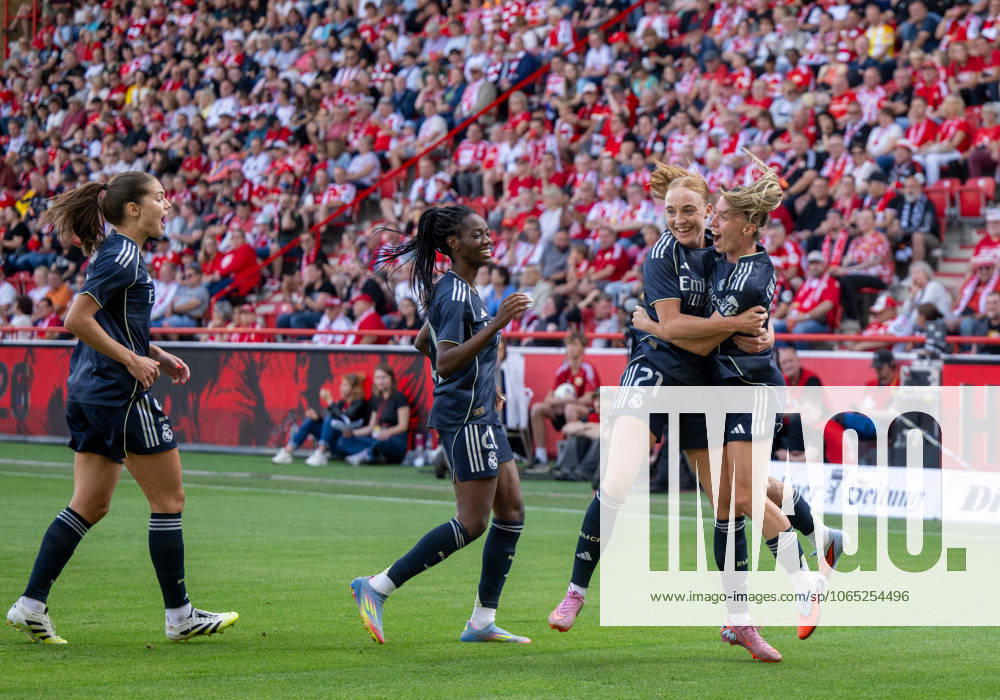 Soccer, Women, Test match, Season 2025 2026, 1 FC Union Berlin Real Madrid, f l Signe Bruun Real Madrid , Naomie Feller Real Madrid , Sara Holmgaard Real Madrid and Eva Navarro Real Madrid , cheering after scoring 1 0, 17 08 2025,