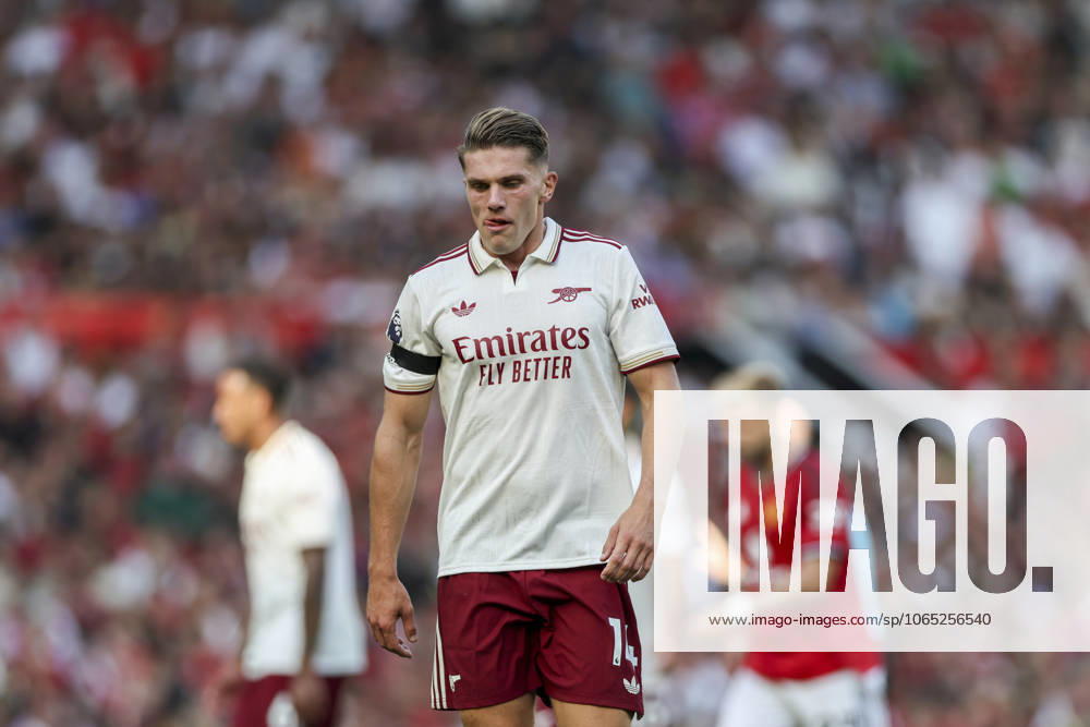 Viktor Gyökeres of Arsenal looks dejected during the Premier League football match between Manchester United and Arsenal on August 17, 2025 in Manchester Photo Phil Duncan BILDBYRAN kod XY XY0069 fotboll football soccer fotball premier league manchester united arsenal bbeng depp