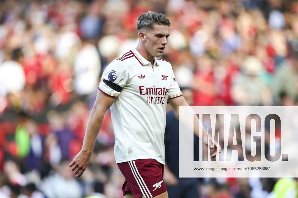 Viktor Gyökeres of Arsenal looks dejected during the Premier League football match between Manchester United and Arsenal on August 17, 2025 in Manchester Photo Phil Duncan BILDBYRAN kod XY XY0069 fotboll football soccer fotball premier league manchester united arsenal bbeng depp