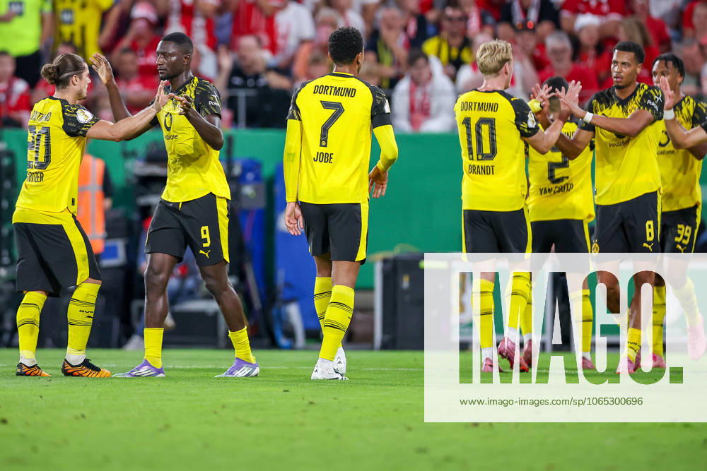 2025 08 18, Soccer, 1 round DFB Cup, Rot Weiss Essen Borussia Dortmund, Stadion Hafenstraße, Season 2025 2026 Goal celebration after the goal to 1 0 by scorer Serhou Guirassy BVB 09 DFB regulations prohibit any use of photographs as image sequences and or quasi video North Rhine-Westphalia Germany