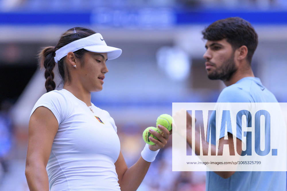 Emma Raducanu and Carlos Alcaraz talk strategy during a mix doubles match against Jessica Pegula and Jack Draper at the 2025 US Open at USTA Billie Jean King National Tennis Center on Tuesday August 19, 2025 in the Flushing neighborhood of the Queens borough of New York City. JAVIER ROJAS PI Flushing Meadows USA - ZUMAp124 20250819_zaa_p124_055