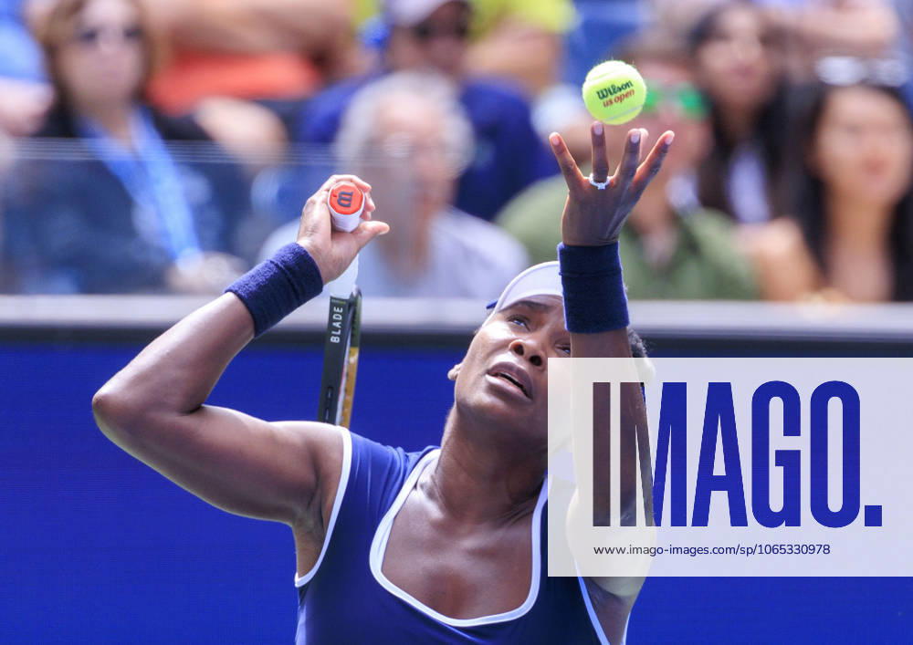 VENUS WILLIAMS serves during a mix doubles match against Muchova and Rublev at the 2025 US Open at USTA Billie Jean King National Tennis Center on Tuesday. Opelka Williams lost and Rublev Muchova won 2:4 4:5. Flushing Meadows USA - ZUMAp124 20250819_zaa_p124_023