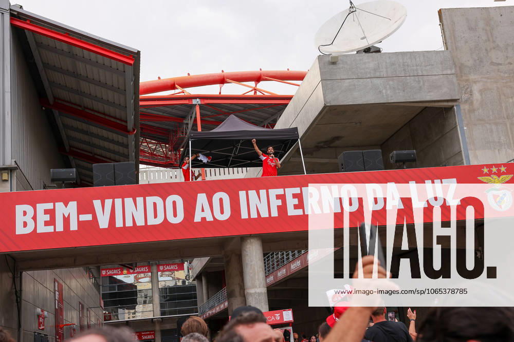 Portugal, Lisbon 2025 08 12 Second leg Third qualifying round Uefa Champions League 2025 26 , S L Benfica OGC Nice v l , symbol photo, symbol image Welcome to the hell of light Bem Vindo ao Inferno da Luz