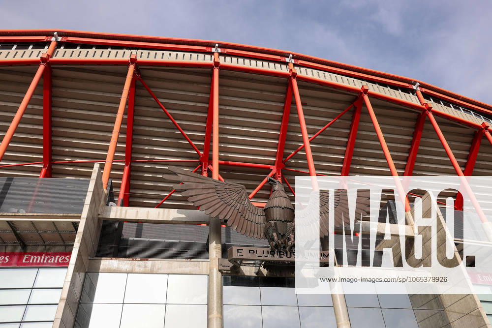 Portugal, Lisbon 2025 08 12 second leg third qualifying round Uefa Champions League 2025 26 , S L Benfica OGC Nice v l , symbol photo, symbol image SL Benfica eagle at the Stadion da Luz entrance E Pluribus Unum