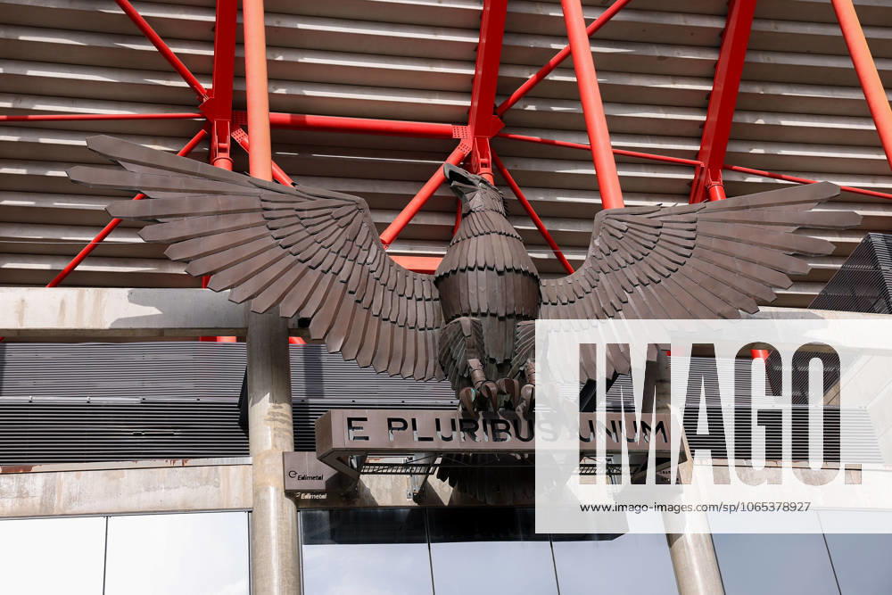 Portugal, Lisbon 2025 08 12 second leg third qualifying round Uefa Champions League 2025 26 , S L Benfica OGC Nice v l , symbol photo, symbol image SL Benfica eagle at the Stadion da Luz entrance E Pluribus Unum