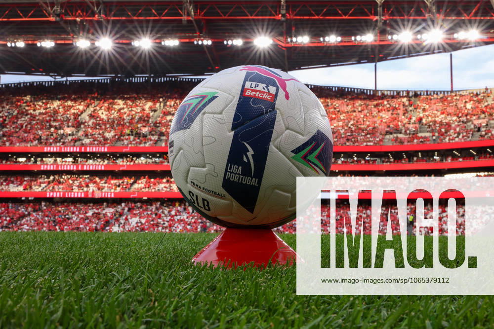Portugal, Lisbon 2025 08 12 second leg third qualifying round Uefa Champions League 2025 26 , S L Benfica OGC Nice v l , symbol photo, symbol image Puma Liga Portugal Ball Orbita