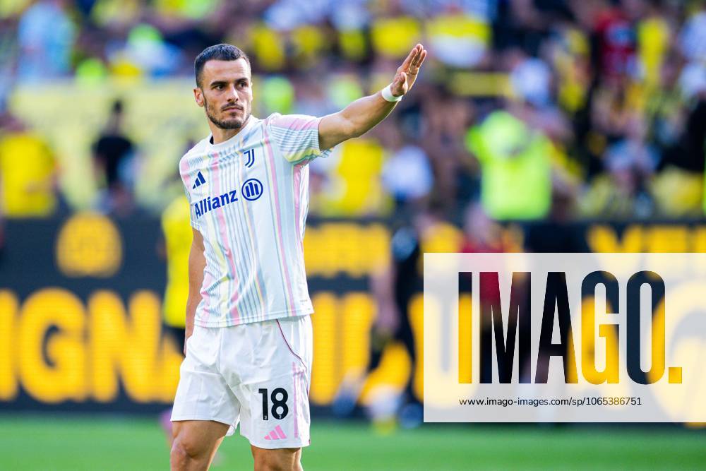 Football, 2025 2026, Season opener, Test match, Borussia Dortmund Juventus Turin Filip Kostic Juventus Turin