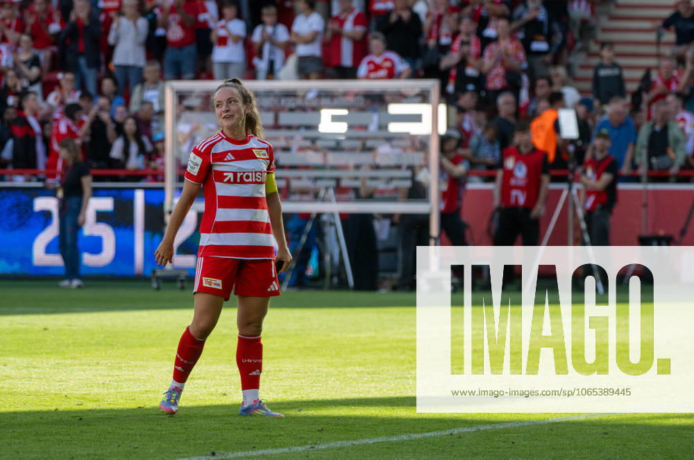 Soccer, Women, Test match, Season 2025 2026, 1 FC Union Berlin Real Madrid 1 3 , Lisa Heiseler 1 Women 1 FC Union , Cheering after the final whistle, 17 08 2025,