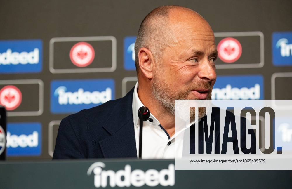 2025 08 22 Football 1 Bundesliga Eintracht Frankfurt season kick-off press conference with board spokesman Axel Hellmann v l , Indeed Frank Hensgens is satisfied