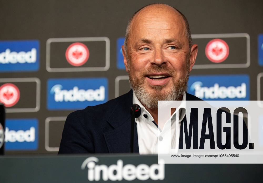 2025 08 22 Football 1 Bundesliga Eintracht Frankfurt season kick-off press conference with board spokesman Axel Hellmann v l , Indeed Frank Hensgens is satisfied