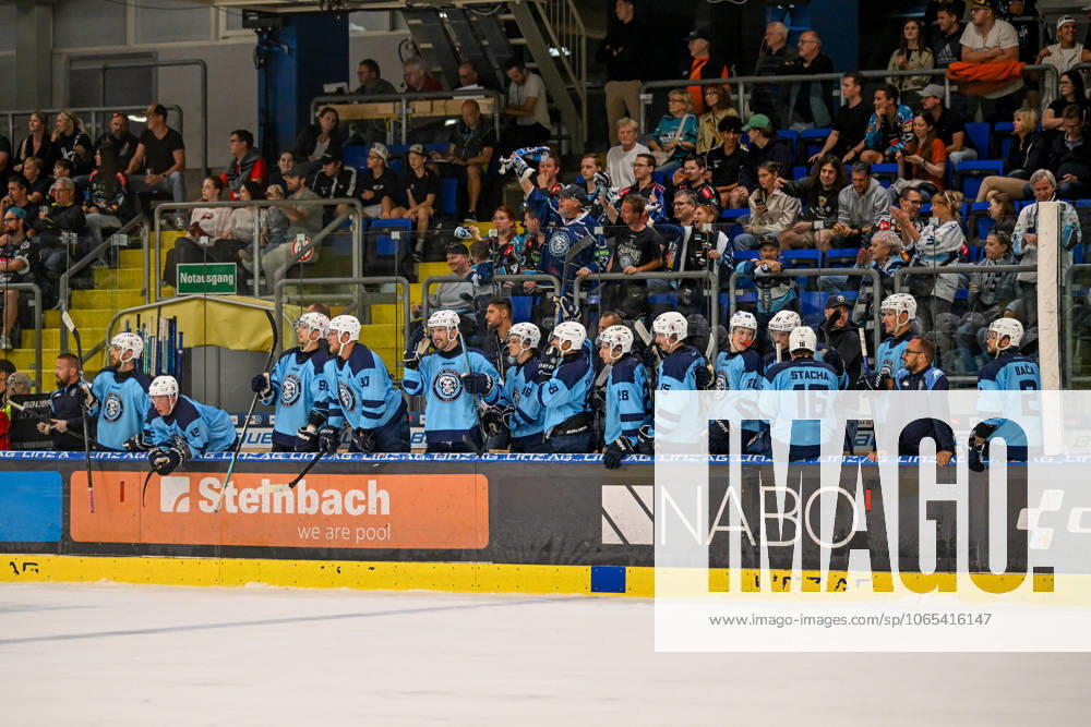 Eishalle Linz, AUT, ice hockey preparation test match, Black Wings Linz AUT vs HK Nitra SVK , in the picture Team HK Nitra Linz Oberoesterreich Austria