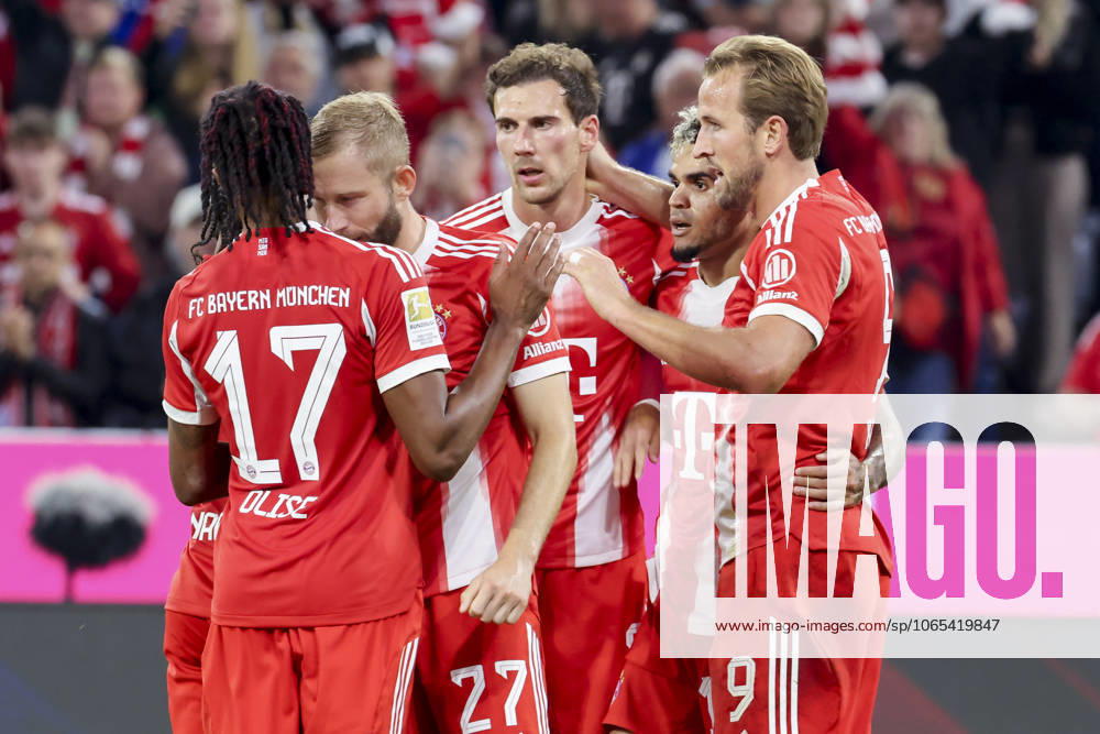 Harry Kane FC Bayern Muenchen celebrates his goal with teammates, Bundesliga, FC Bayern München v RB Leipzig, Allianz Arena on August 22, 2025 in Munich, Germany Photo by Marco Steinbrenner DeFodi Images Harry Kane FC Bayern Muenchen celebrates his goal with teammates, Bundesliga, FC Bayern München v RB Leipzig, Allianz Arena, August 22, 2025 in Munich, Germany Photo by Marco Steinbrenner DeFodi Images DFL regulations prohibit any use of photographs as image sequences and or quasi video