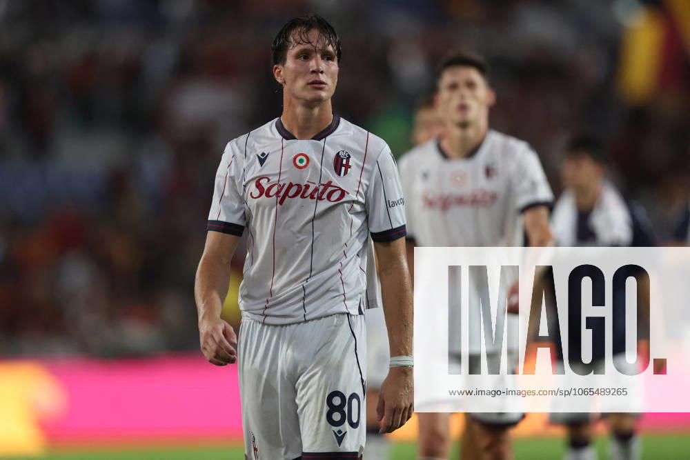 CALCIO - Serie A - AS Roma vs Bologna FC Rome, Italy - August 23, 2025: Bologna players (Giovanni Fabbian ) disappointed after the 1-0 defeat at end of the Serie A Enilive 2025-2026 match day 1 between As Roma vs Bologna FC 1909 at Olympic Stadium in Rome. Rome Italy