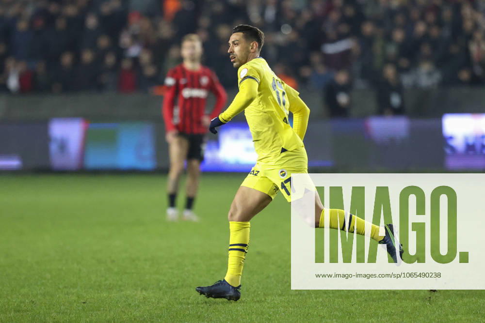 Gaziantep FK v Fenerbahce - Turkish Super Lig GAZIANTEP, TURKIYE - JANUARY 14: Irfan Can Kahveci of Fenerbahce celebrates after scoring a goal during the Turkish Super Lig 20th week football match between Gaziantep FK and Fenerbahce at Kalyon Stadium on January 14, 2024 in Gaziantep, Turkiye. Gaziantep Turkey. Editorial use only. Please get in touch for any other usage.