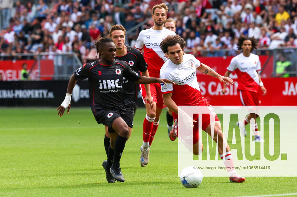 2025-08-24 FC Utrecht v Excelsior Rotterdam - Dutch Eredivisie UTRECHT, NETHERLANDS - AUGUST 24: Arthur Zagre of Excelsior Rotterdam, Miguel Rodriguez of FC Utrecht during the Dutch Eredivisie match between FC Utrecht and Excelsior Rotterdam at Stadion de Galgenwaard on August 24, 2025 in Utrecht, Netherlands. Utrecht Stadion de Galgenwaard Netherlands Content not available for redistribution in The Netherlands directly or indirectly through any third parties.