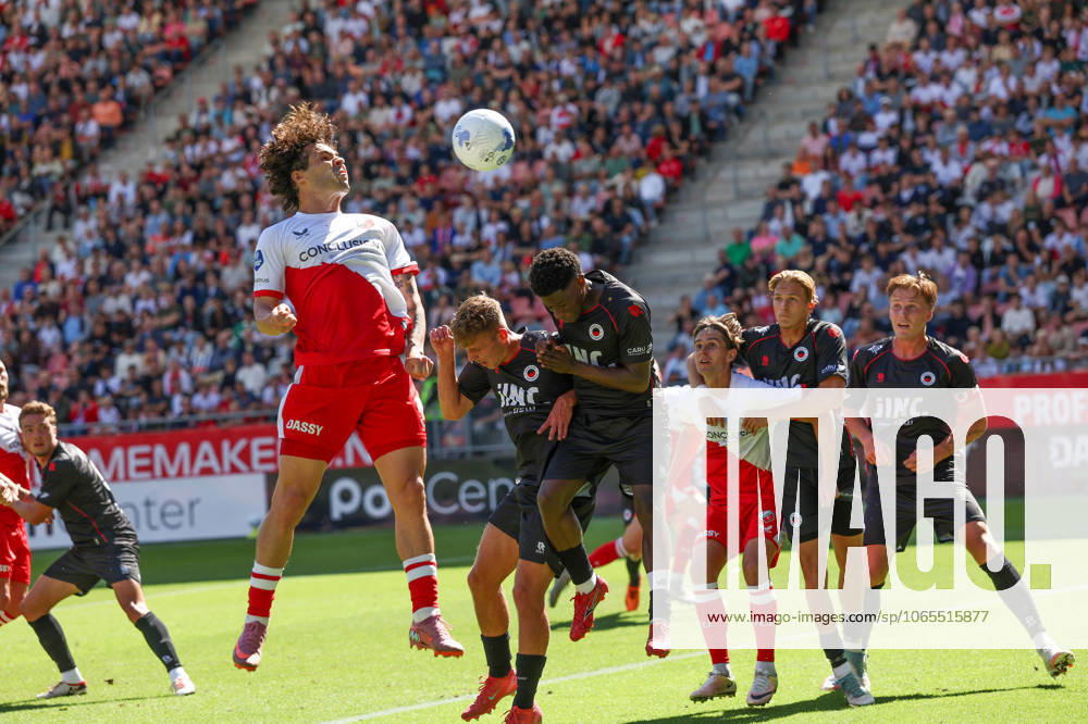 2025-08-24 FC Utrecht v Excelsior Rotterdam - Dutch Eredivisie UTRECHT, NETHERLANDS - AUGUST 24: Miguel Rodriguez of FC Utrecht scoring his teams first goal during the Dutch Eredivisie match between FC Utrecht and Excelsior Rotterdam at Stadion de Galgenwaard on August 24, 2025 in Utrecht, Netherlands. Utrecht Stadion de Galgenwaard Netherlands Content not available for redistribution in The Netherlands directly or indirectly through any third parties.