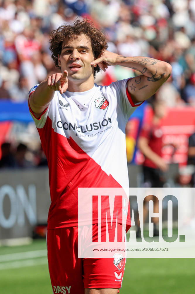 2025-08-24 FC Utrecht v Excelsior Rotterdam - Dutch Eredivisie UTRECHT, NETHERLANDS - AUGUST 24: Miguel Rodriguez of FC Utrecht celebrates after scoring his teams first goal during the Dutch Eredivisie match between FC Utrecht and Excelsior Rotterdam at Stadion de Galgenwaard on August 24, 2025 in Utrecht, Netherlands. Utrecht Stadion de Galgenwaard Netherlands Content not available for redistribution in The Netherlands directly or indirectly through any third parties.