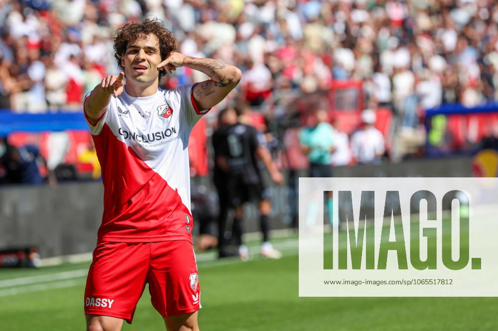 2025-08-24 FC Utrecht v Excelsior Rotterdam - Dutch Eredivisie UTRECHT, NETHERLANDS - AUGUST 24: Miguel Rodriguez of FC Utrecht celebrates after scoring his teams first goal during the Dutch Eredivisie match between FC Utrecht and Excelsior Rotterdam at Stadion de Galgenwaard on August 24, 2025 in Utrecht, Netherlands. Utrecht Stadion de Galgenwaard Netherlands Content not available for redistribution in The Netherlands directly or indirectly through any third parties.