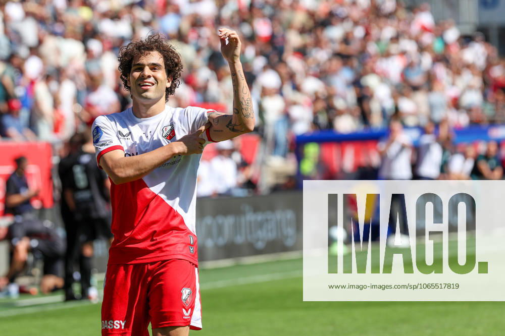 2025-08-24 FC Utrecht v Excelsior Rotterdam - Dutch Eredivisie UTRECHT, NETHERLANDS - AUGUST 24: during the Dutch Eredivisie match between FC Utrecht and Excelsior Rotterdam at Stadion de Galgenwaard on August 24, 2025 in Utrecht, Netherlands. Utrecht Stadion de Galgenwaard Netherlands Content not available for redistribution in The Netherlands directly or indirectly through any third parties.
