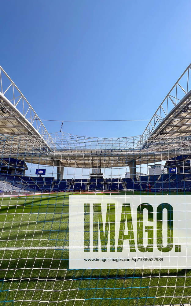 Portugal, Porto, 2025 08 24 3 Matchday Liga Portugal Betclic, FC Porto Casa Pia AC v l , interior view Estadio do Dragao, goal view